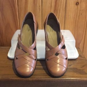 New never worn Clark’s